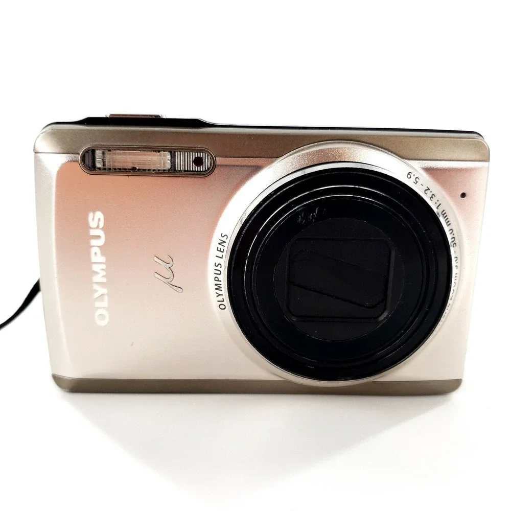 Olympus u9010 14 MP Digital Camera w/ Battery, Charger, SD Card Tested & Works